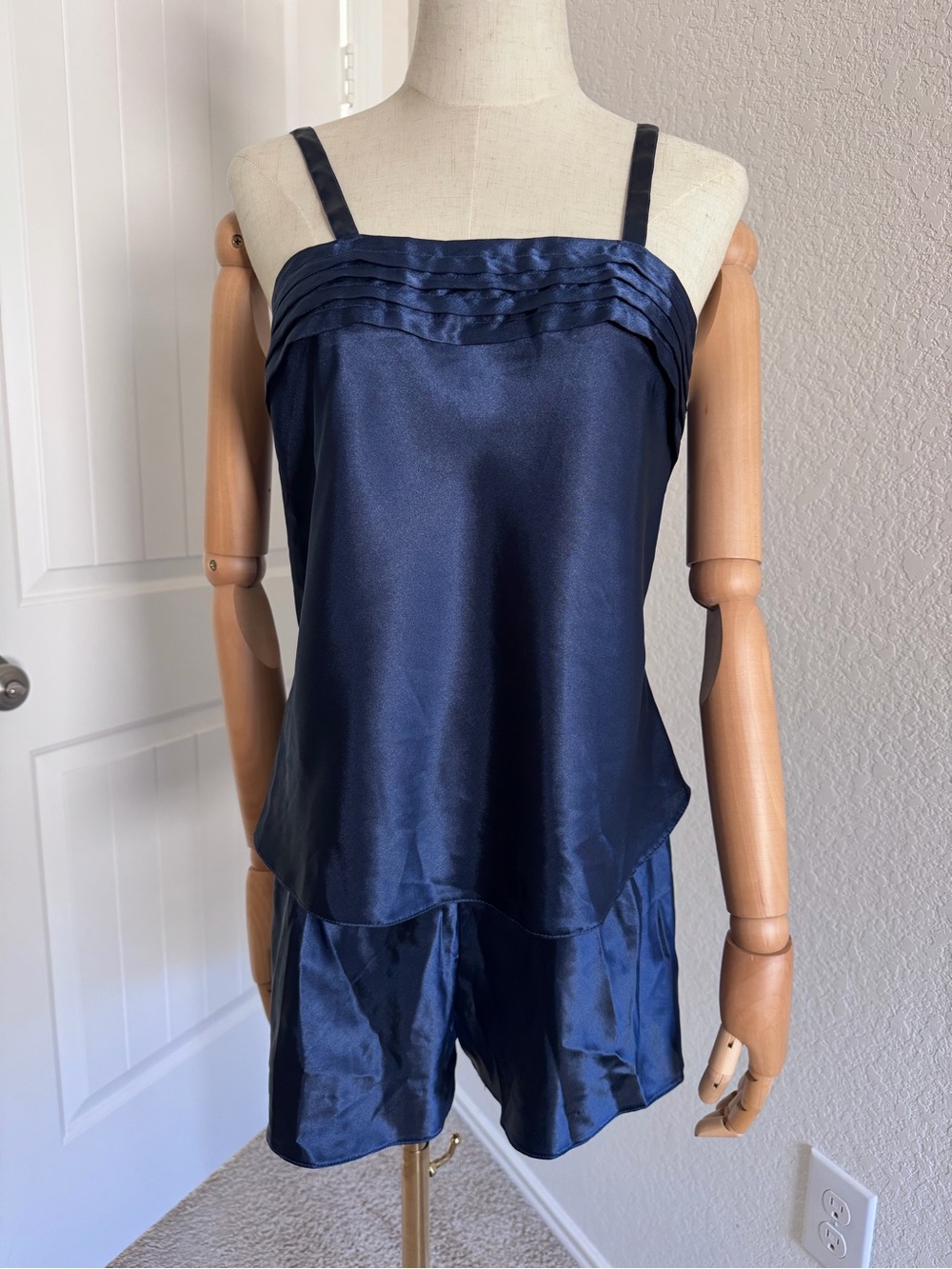 Vintage Lucie Ann camisole and shorts Size Large